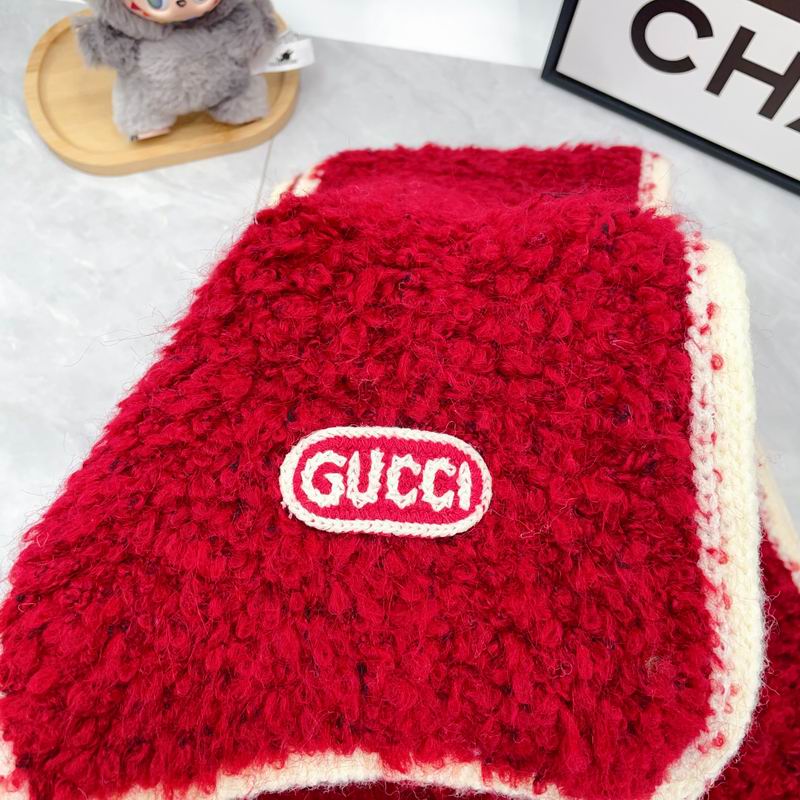 Gucci Scarf dx (192)