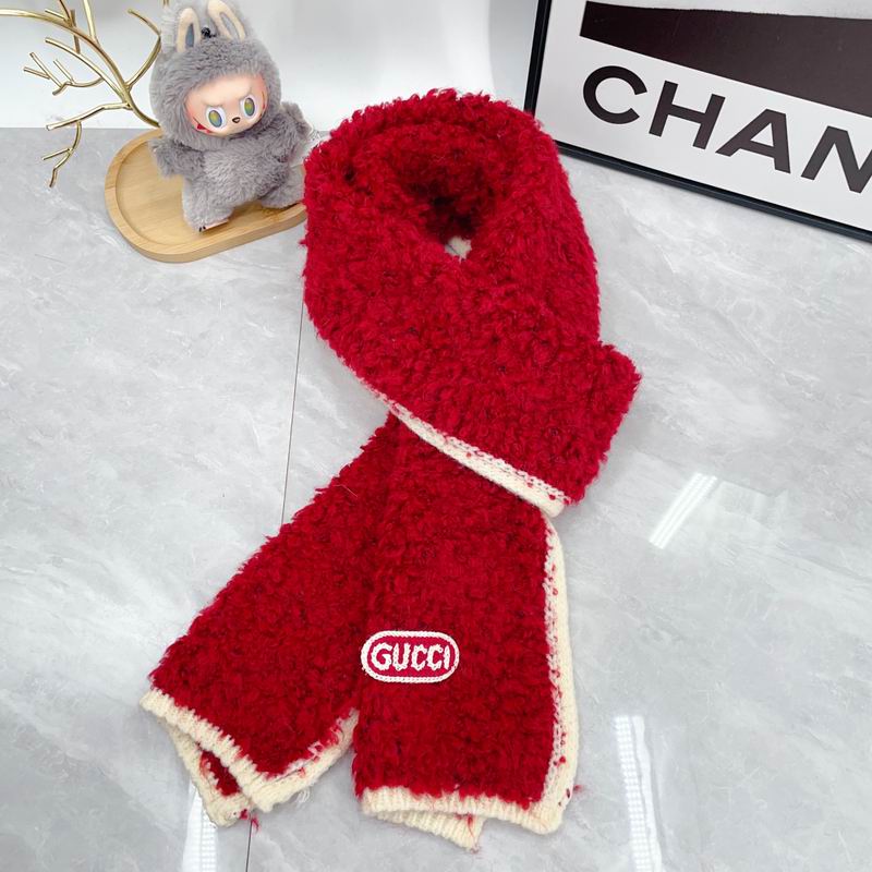 Gucci Scarf dx (195)