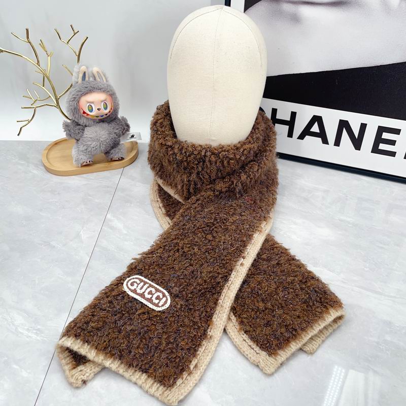 Gucci Scarf dx (199)