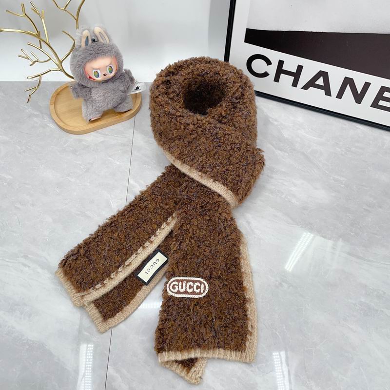 Gucci Scarf dx (204)
