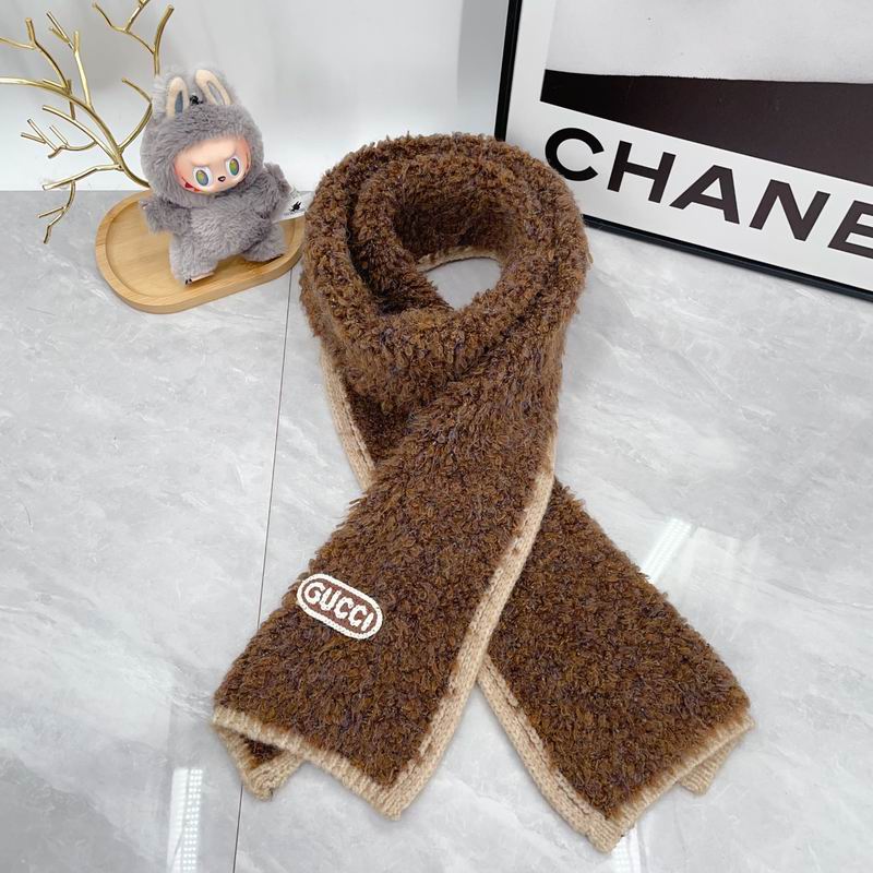 Gucci Scarf dx (205)