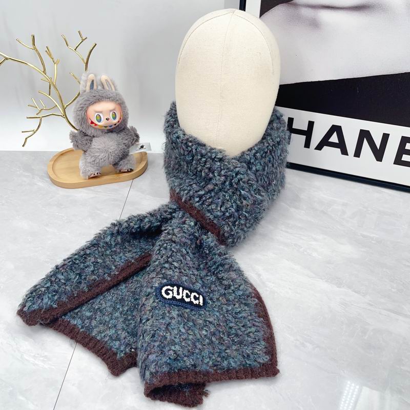 Gucci Scarf dx (207)