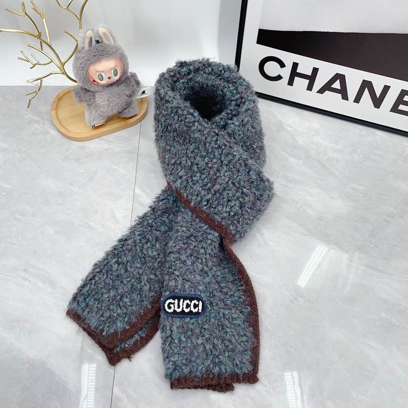 Gucci Scarf dx (213)