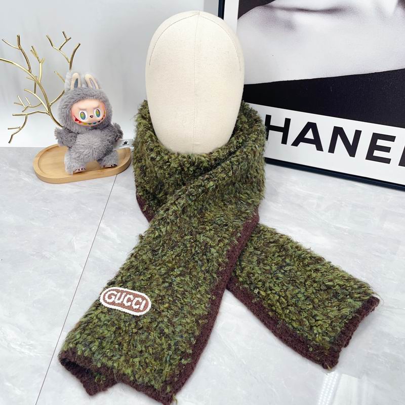 Gucci Scarf dx (216)