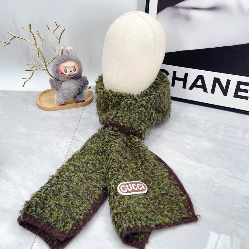 Gucci Scarf dx (217)