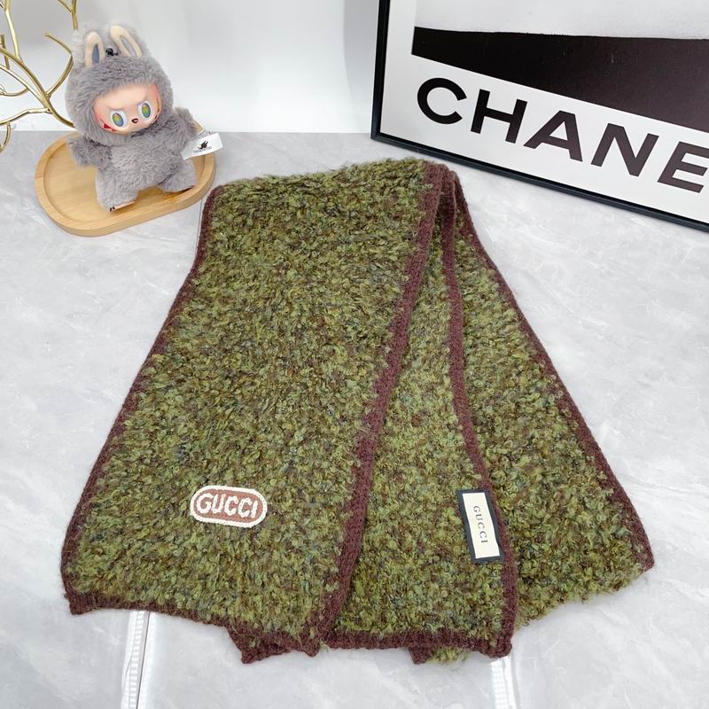 Gucci Scarf dx (218)