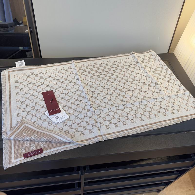 Gucci Scarf hm (41)