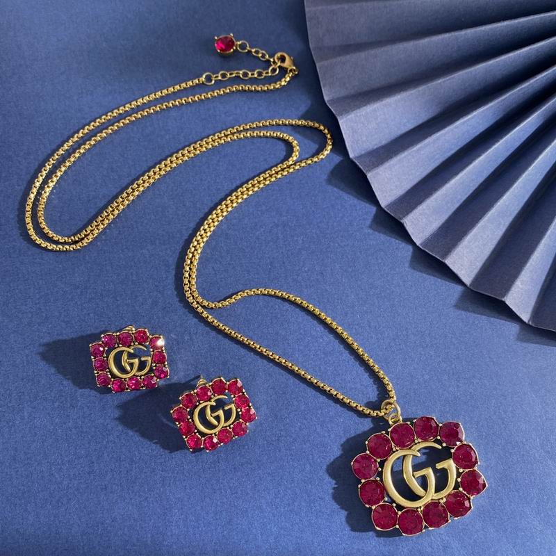 Gucci Suits 10yxx12 (1)