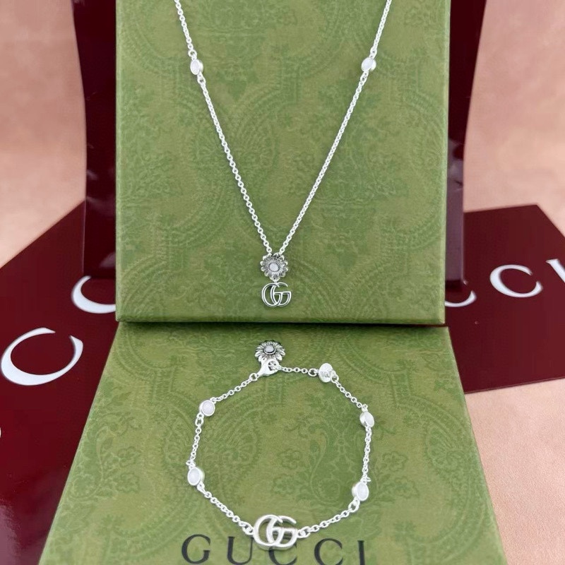 Gucci Suits 10yxx14 (1)