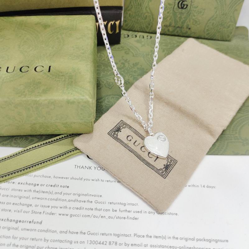 Gucci Suits 10yxx18 (2)