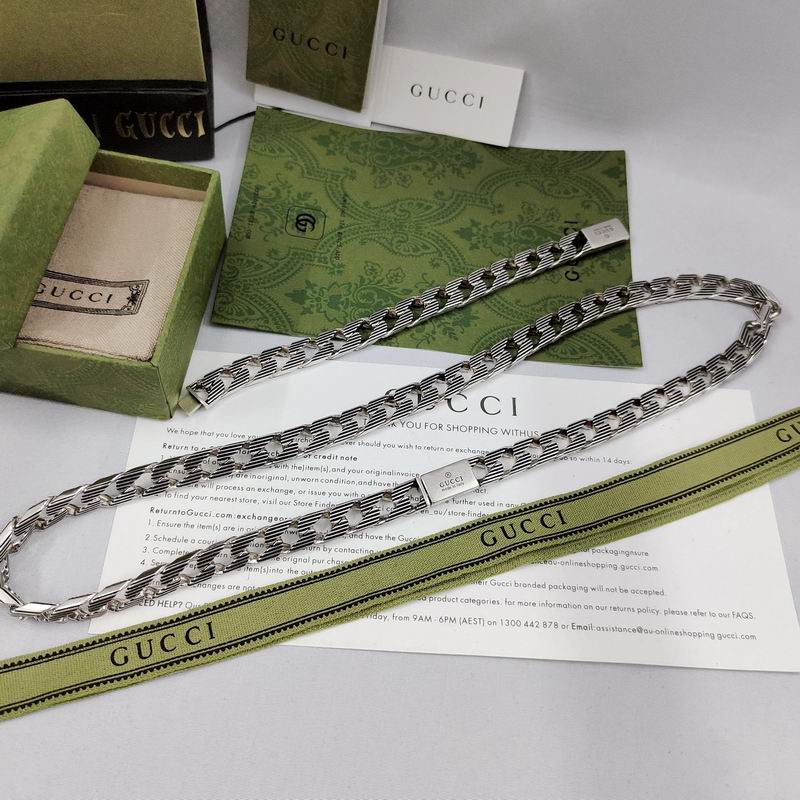 Gucci Suits 10yxx19 (2)