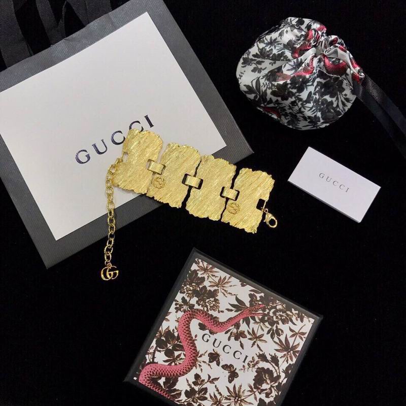 Gucci Suits 11yxx23 (2)