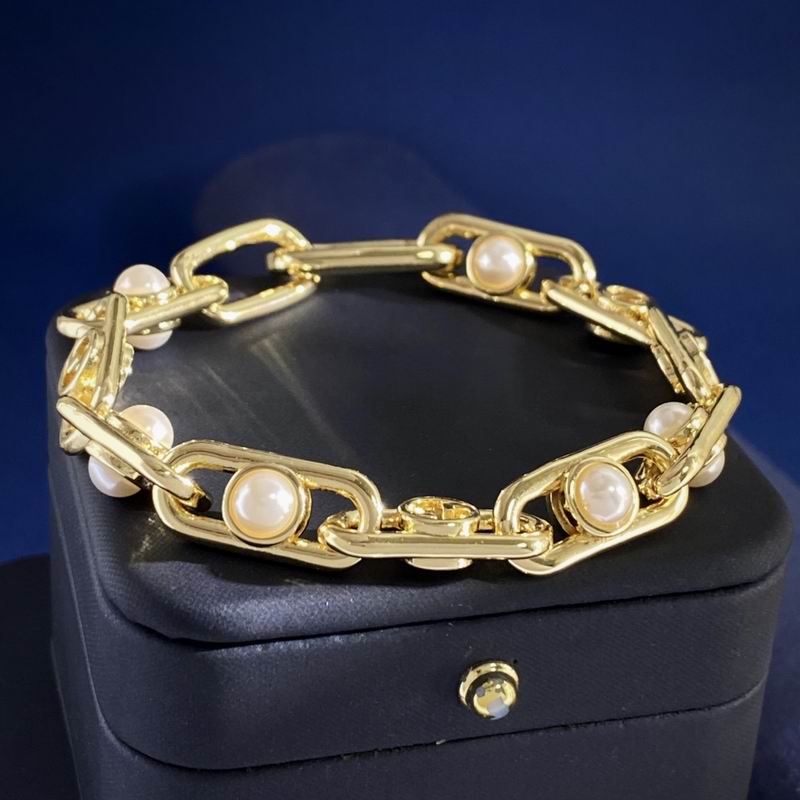 Gucci Suits 12yxx (8)