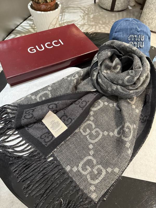 Gucci scarf 34X195cm E20 (12)