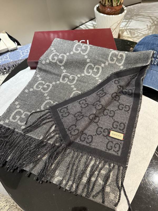 Gucci scarf 34X195cm E20 (14)