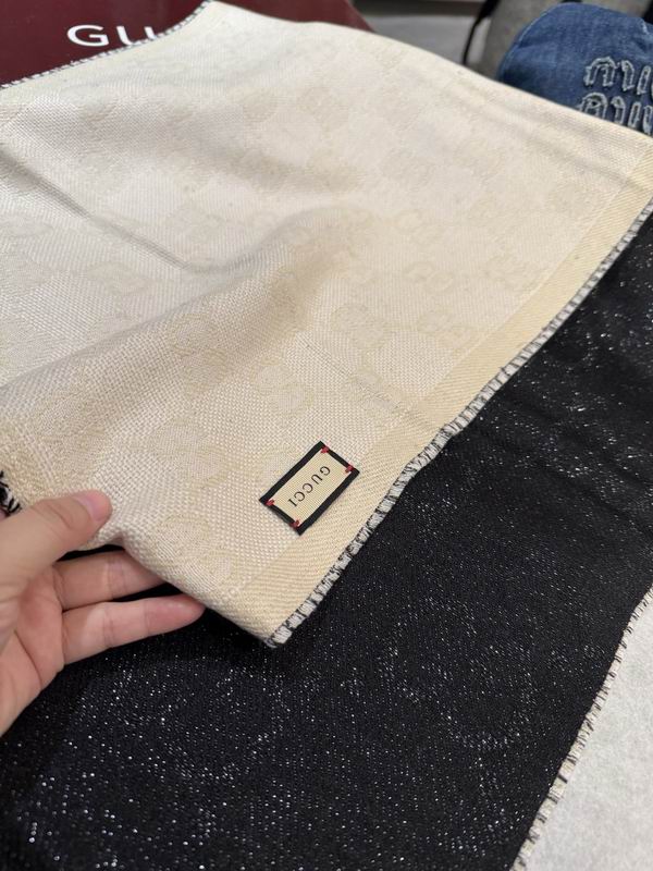 Gucci scarf 34X195cm E20 (21)