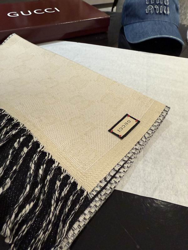 Gucci scarf 34X195cm E20 (22)