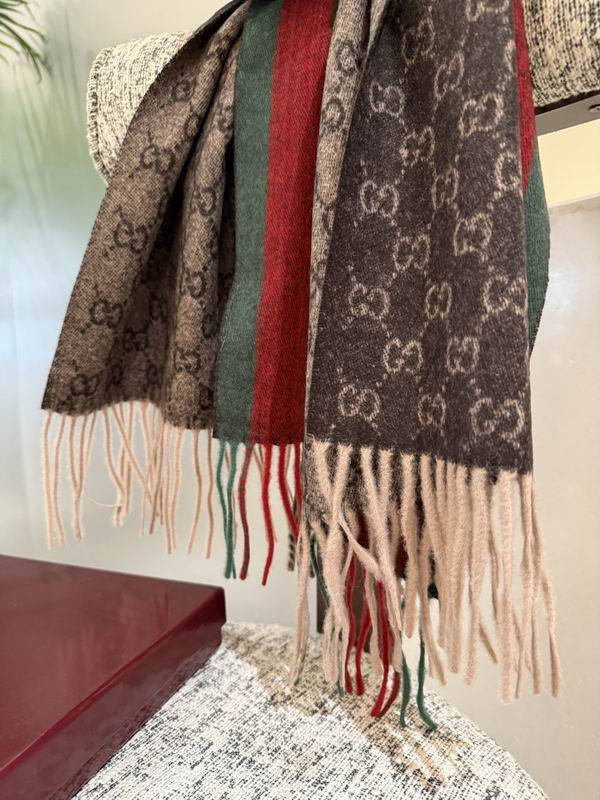 Gucci scarf 35X190cm E23 (1)