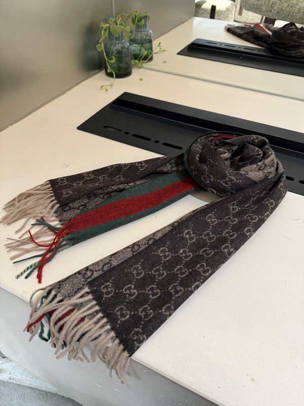 Gucci scarf 35X190cm E23 (3)
