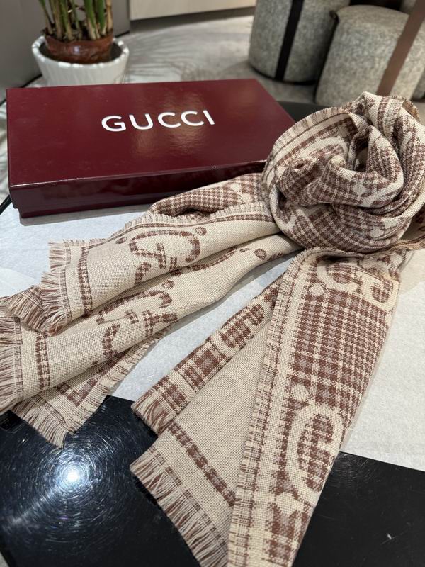 Gucci scarf 47X180cm E15 (2)