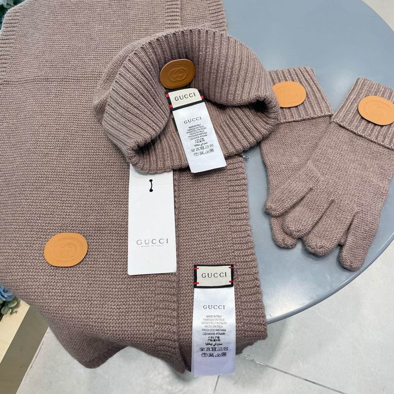 Gucci scarf hat gloves (10)