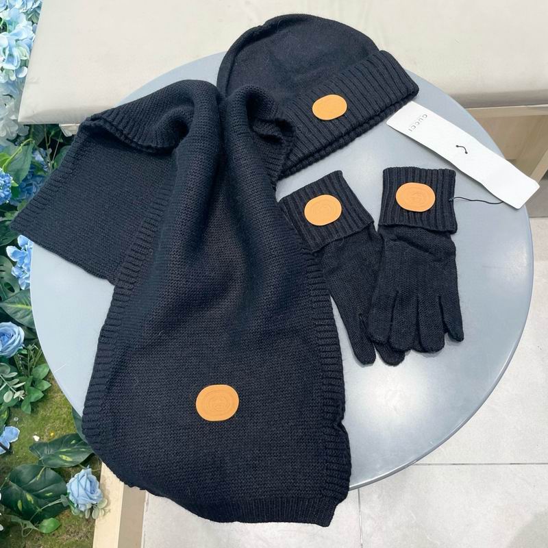 Gucci scarf hat gloves (25)