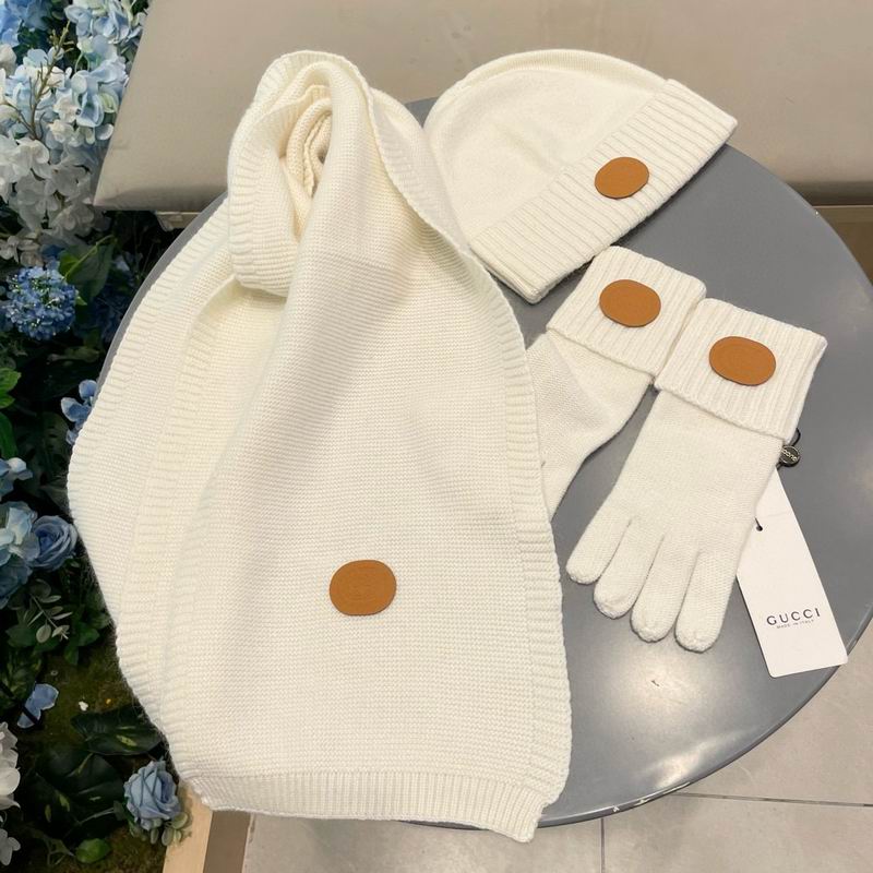 Gucci scarf hat gloves (29)
