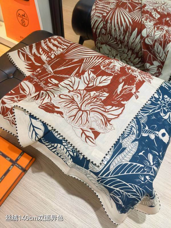 Hermes scarf 140X140cm 70%羊绒30%真丝 E34 (42)
