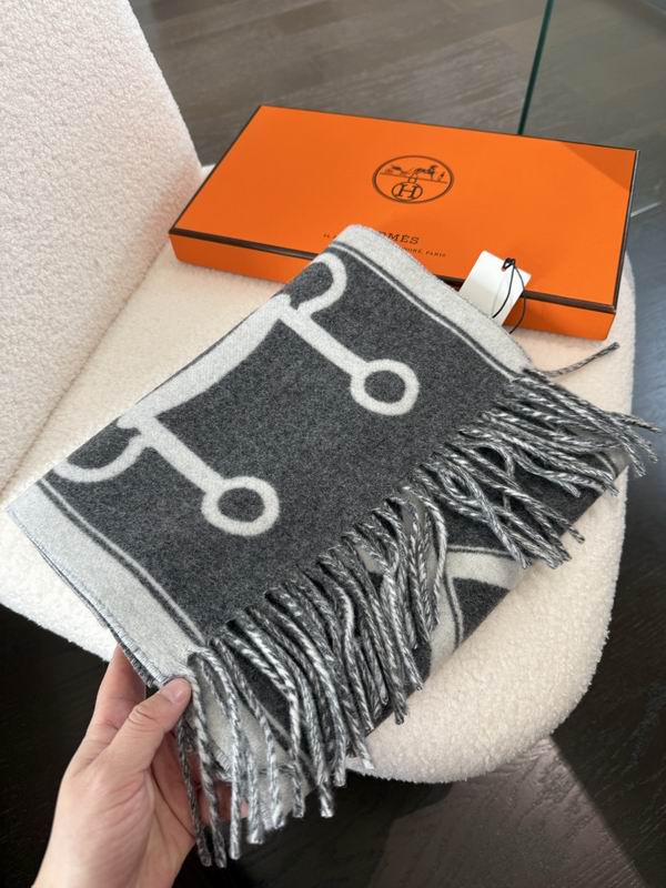 Hermes scarf 32X180cm E41 (14)