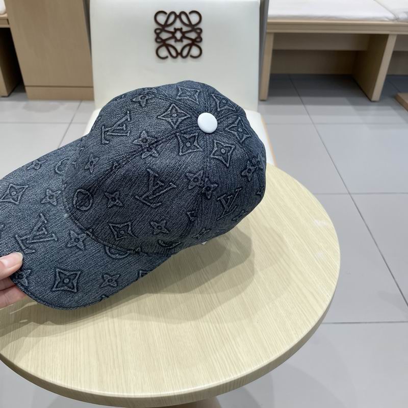 LV Cap (108)
