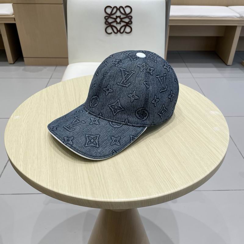LV Cap (112)