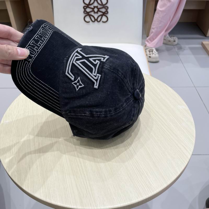 LV Cap (136)