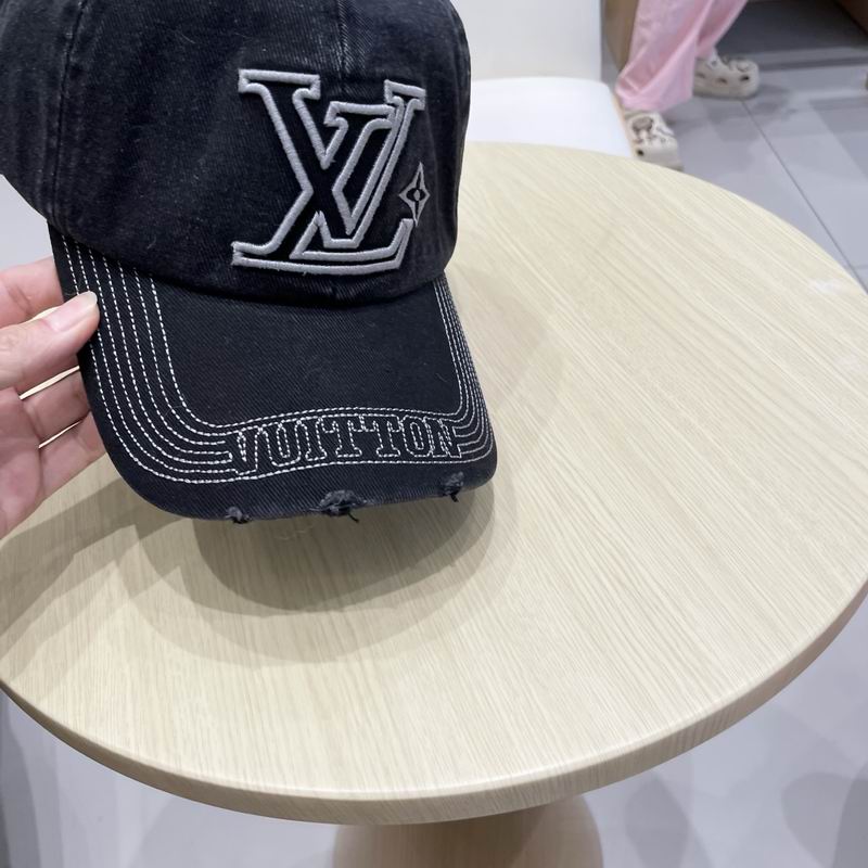 LV Cap (138)