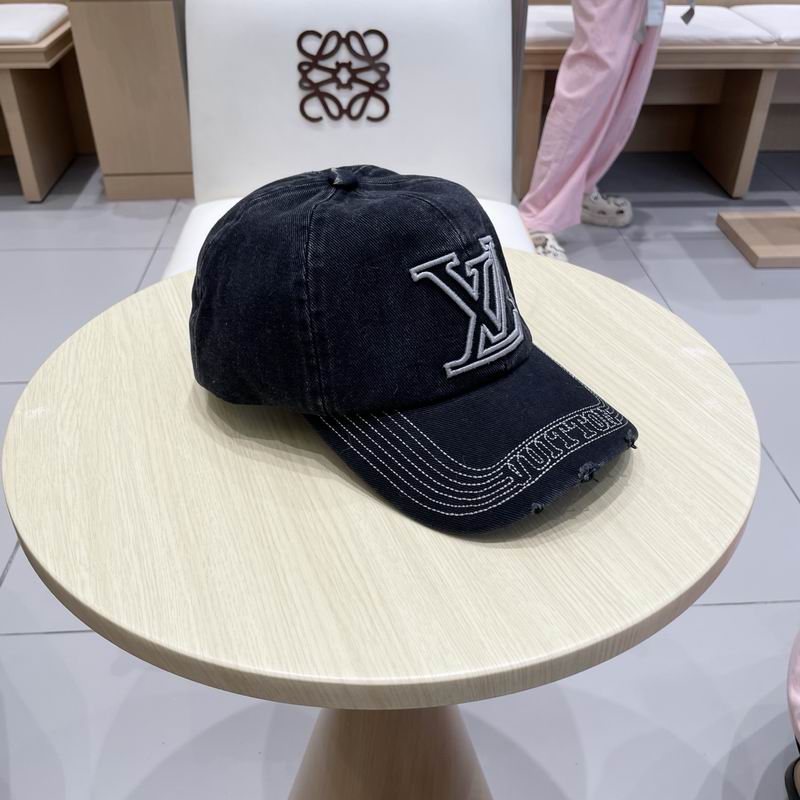 LV Cap (139)
