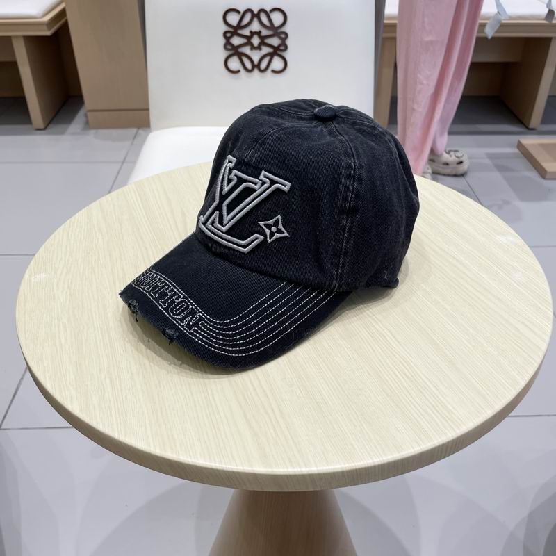 LV Cap (140)