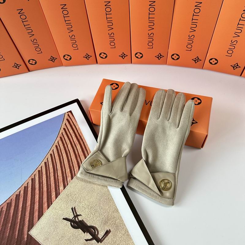 LV Gloves 156 (25)