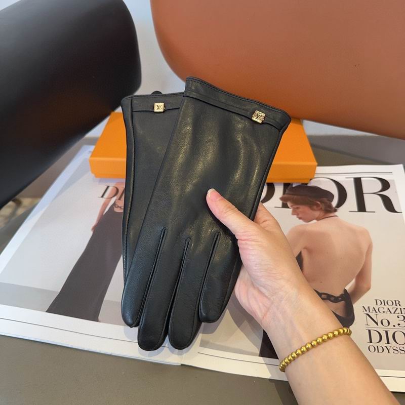 LV Gloves M L 94 (1)