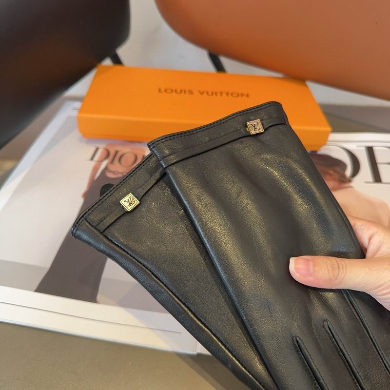 LV Gloves M L 94 (2)
