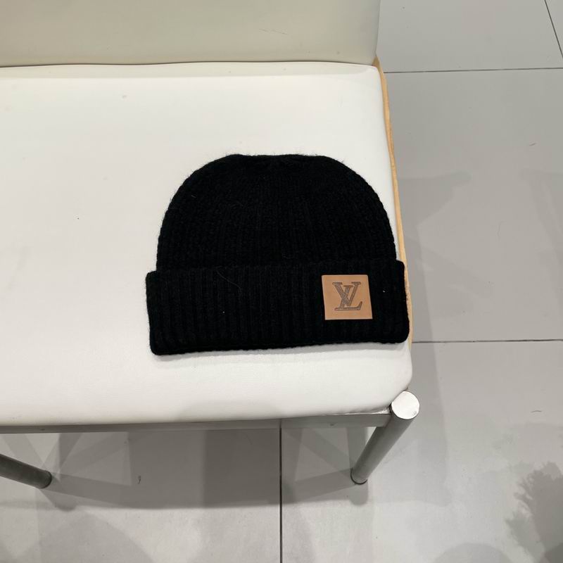 LV Hat (777)