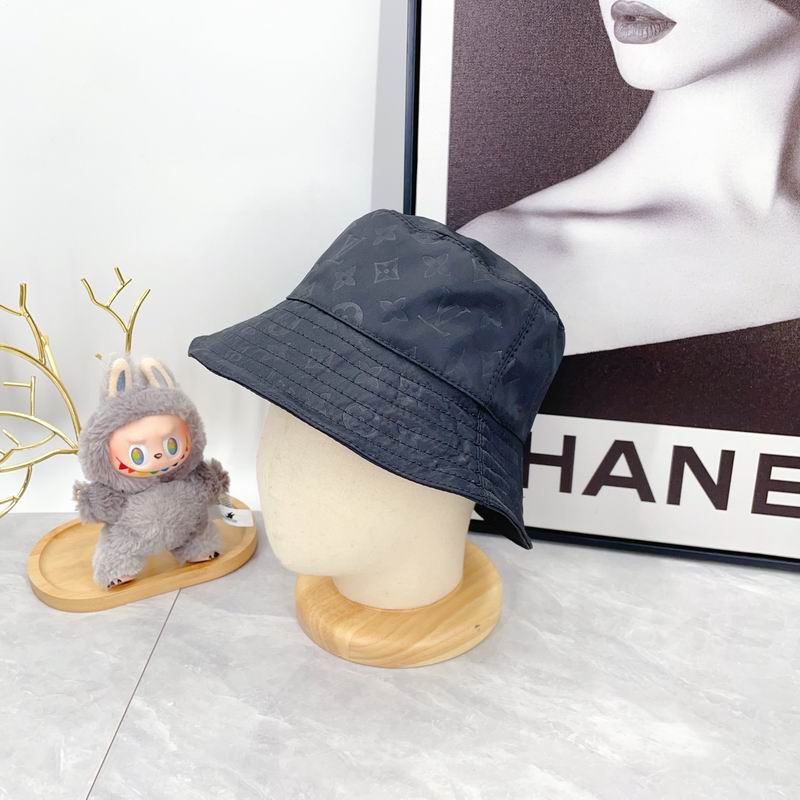 LV Hat dx (306)