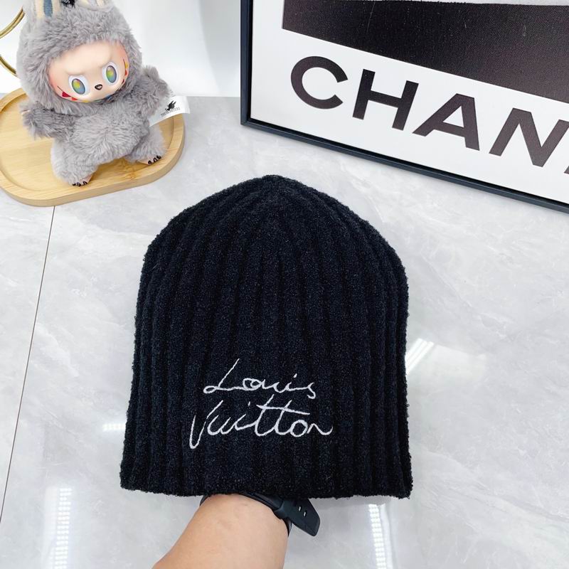 LV Hat dx (580)