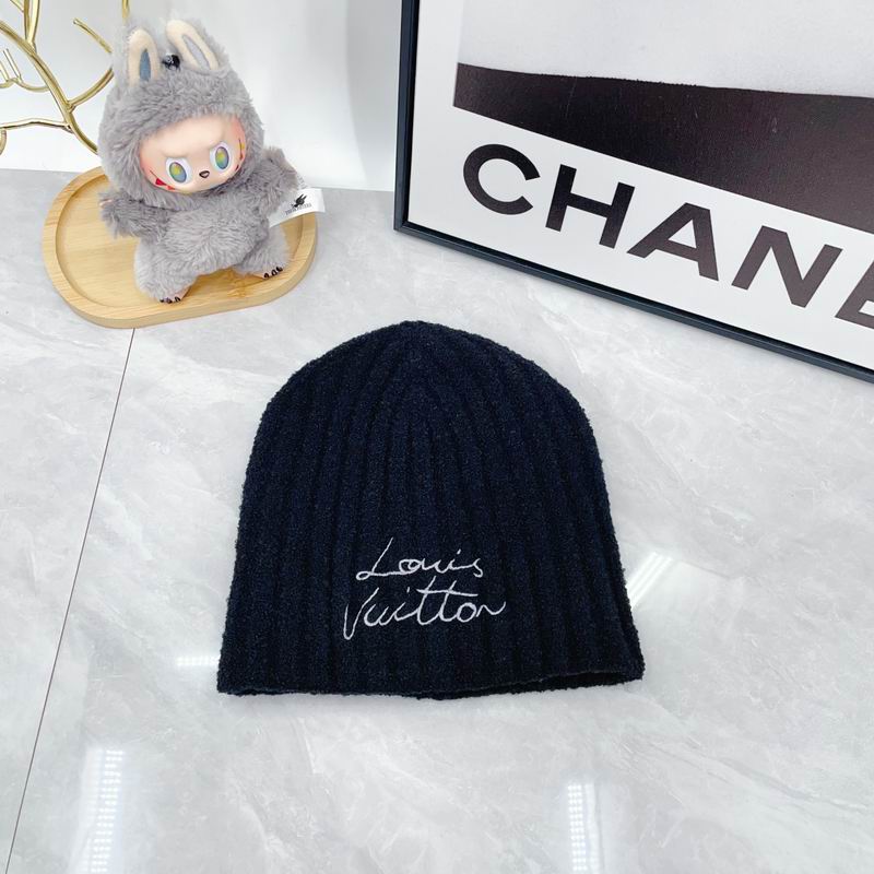 LV Hat dx (581)