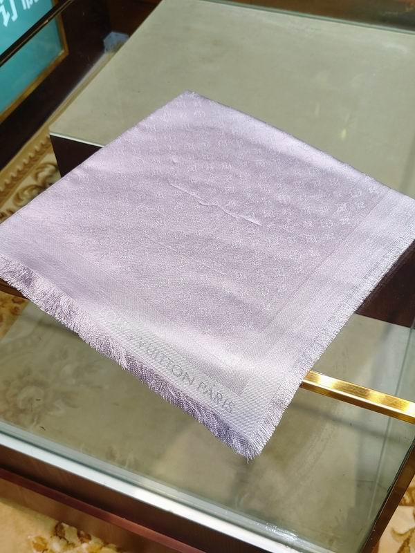 LV Scarf 139X139cm E90 (10)