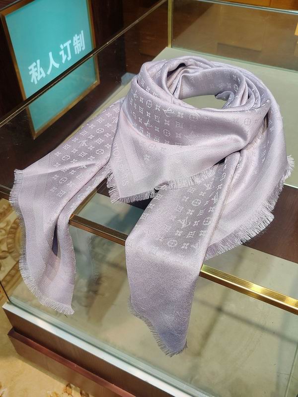 LV Scarf 139X139cm E90 (14)