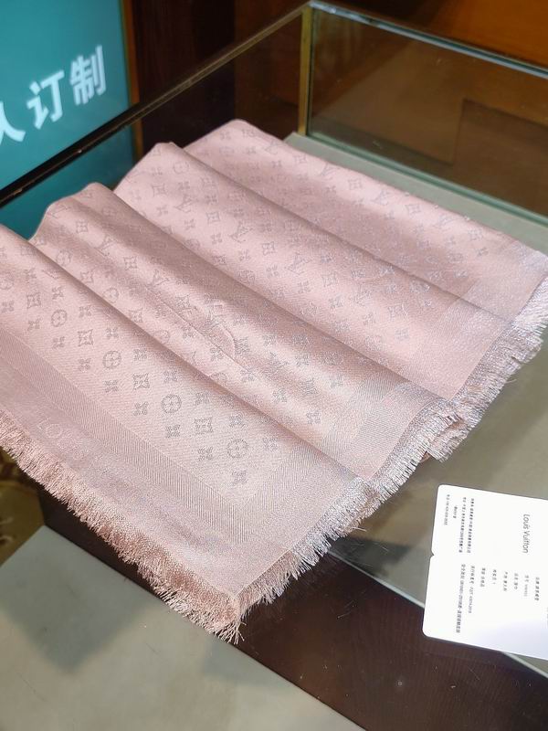 LV Scarf 139X139cm E90 (4)