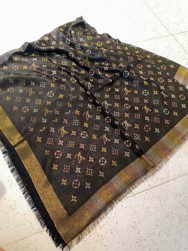 LV Scarf 140X140cm E24 (13)