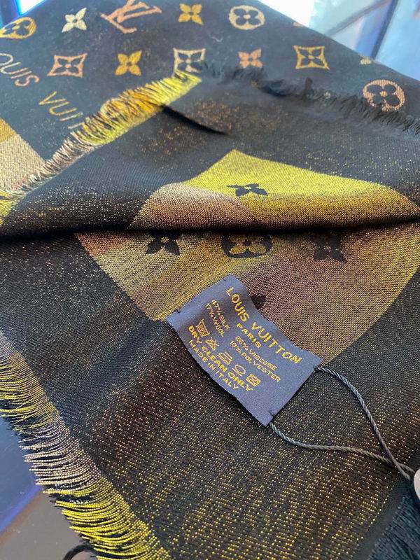 LV Scarf 140X140cm E24 (15)