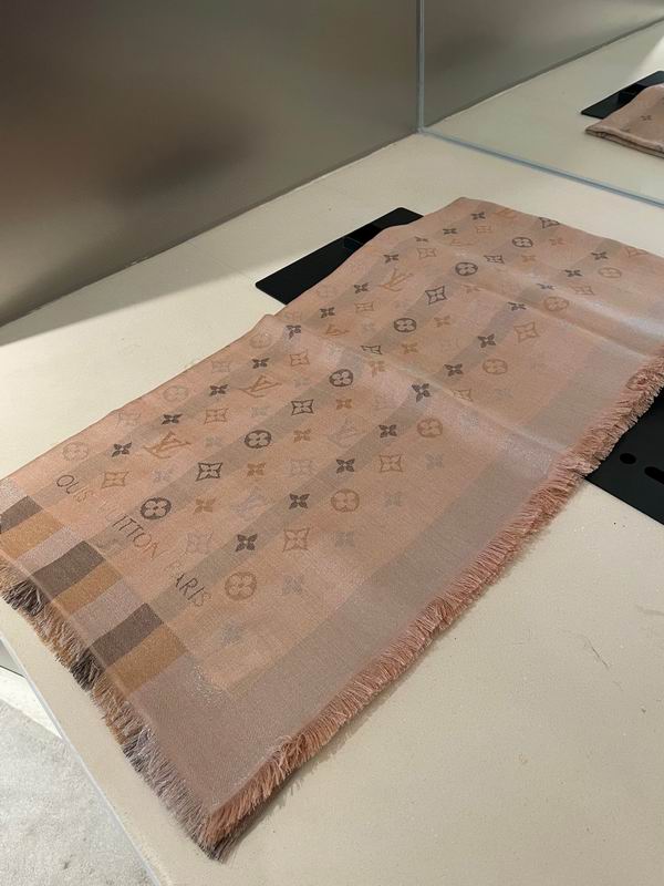LV Scarf 140X140cm E24 (25)