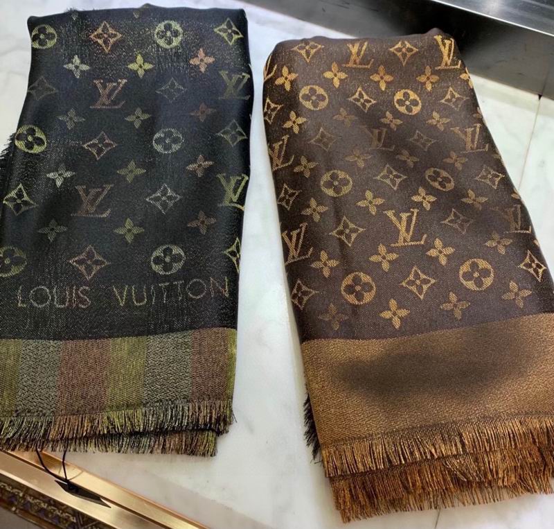 LV Scarf 140X140cm E24 (7)