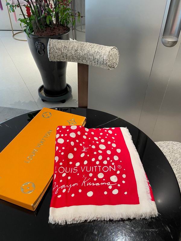 LV Scarf 140X140cm E28 (8)